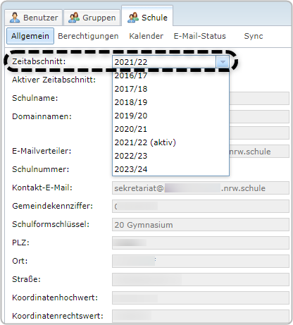 Übersicht Benutzerverwaltung, Reiter "Schule", Bereich "Allgemein", Zeitabschnitt 2021/22 markiert