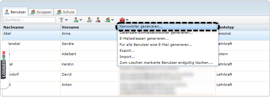 Benutzerverwaltung, Reiter "Benutzer", Roter Werkzeugkoffer, Auswahl "Kennwörter generieren" markiert